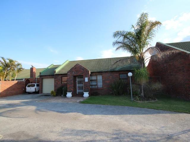 Townhouse for rent in Port Elizabeth, Eastern Cape