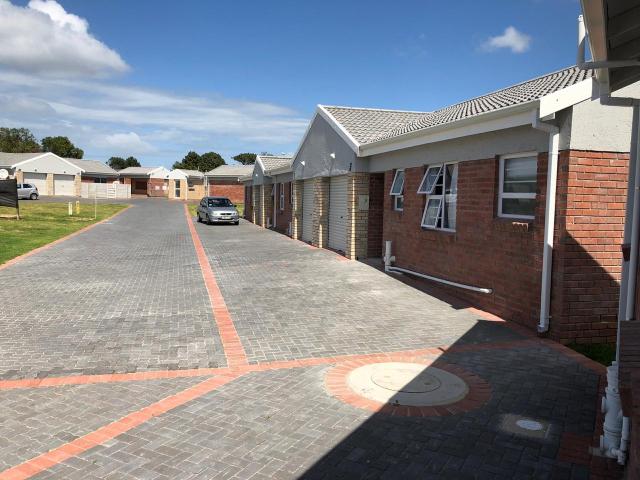 Townhouse for rent in Port Elizabeth, Eastern Cape