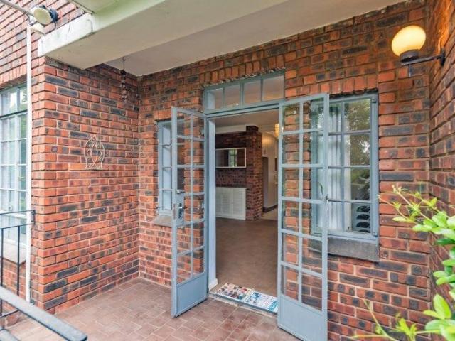 Townhouse for rent in Vosloorus, Gauteng