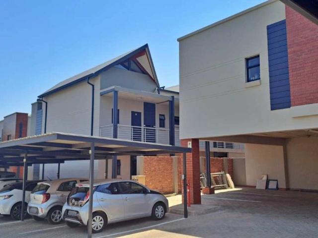 House for rent in Waterkloof, Gauteng