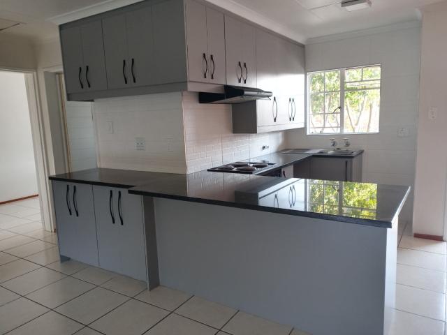 Townhouse for rent in Ekurhuleni, Gauteng