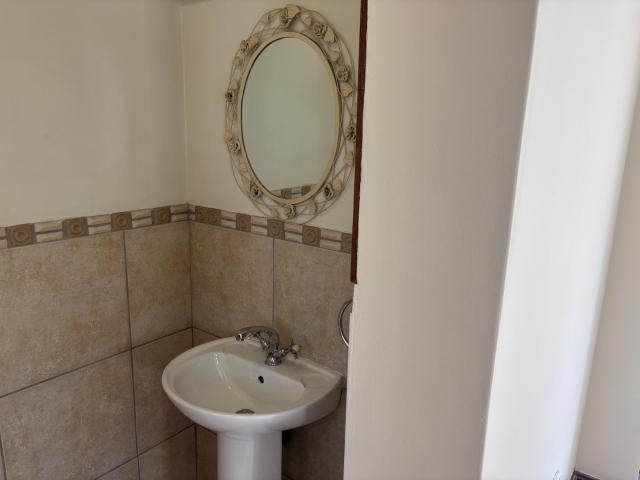 Townhouse for rent in Waterkloof, Gauteng