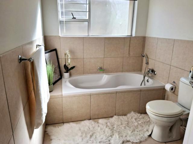 Townhouse for rent in Ekurhuleni, Gauteng