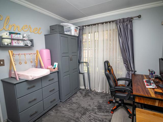 Townhouse for rent in Waterkloof, Gauteng