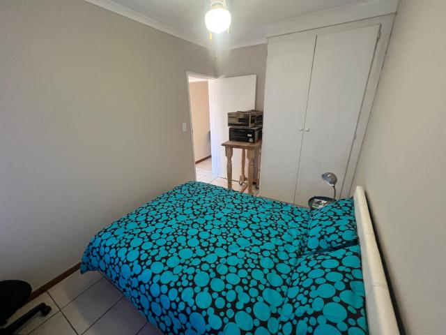 Townhouse for rent in Waterkloof, Gauteng