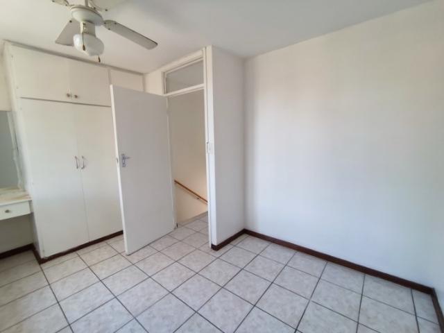 Townhouse for rent in Seaview, Kwazulu-natal