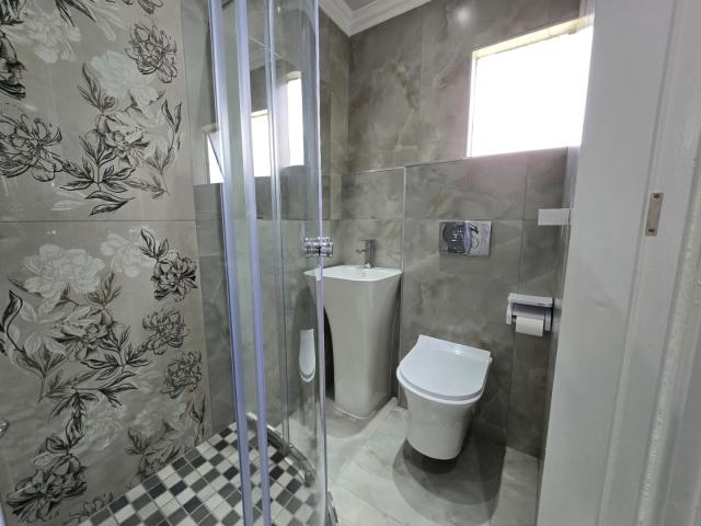 Townhouse for rent in Vosloorus, Gauteng