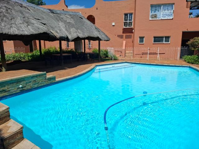 Townhouse for rent in Waterkloof, Gauteng