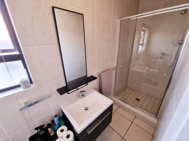 Townhouse for rent in Vosloorus, Gauteng