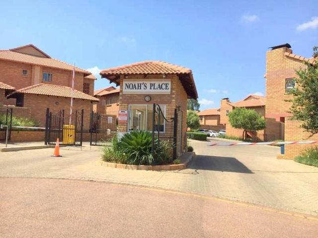 House for rent in Waterkloof, Gauteng