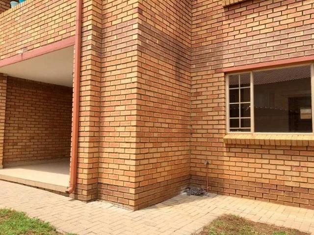 House for rent in Waterkloof, Gauteng