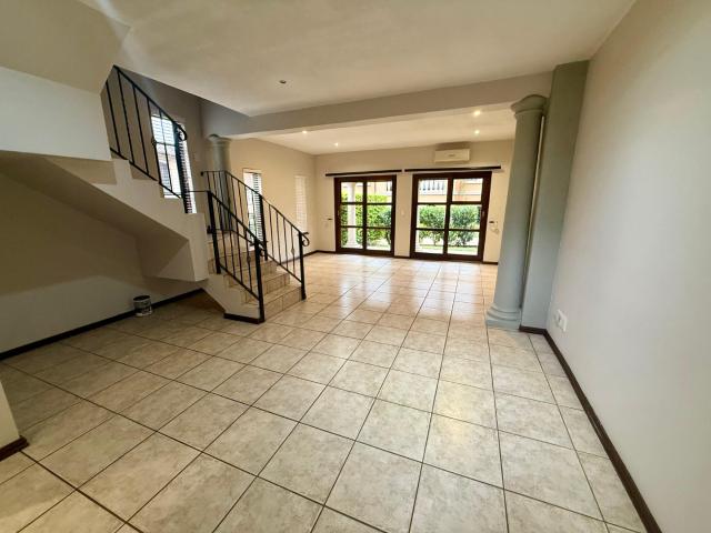 Townhouse for rent in Hillcrest, Kwazulu-natal