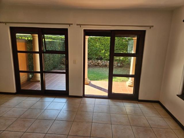 Townhouse for rent in Hillcrest, Kwazulu-natal
