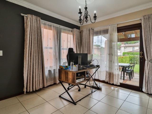 Townhouse for rent in Hillcrest, Kwazulu-natal
