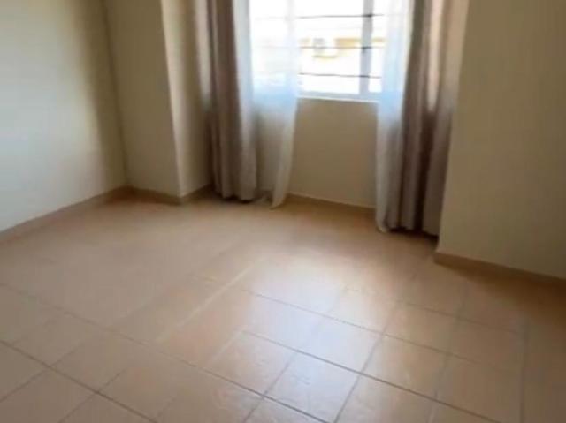 Townhouse for rent in Queensburgh, Kwazulu-natal