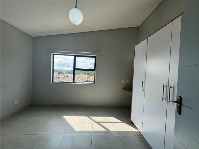 Townhouse for rent in Waterkloof, Gauteng