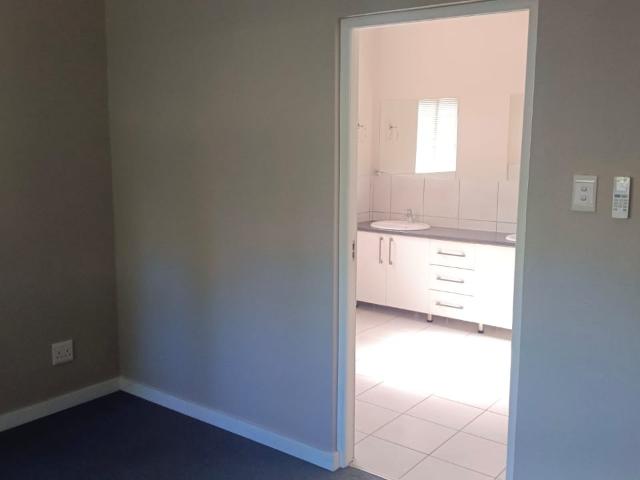 Townhouse for rent in Nooitgedacht, Gauteng