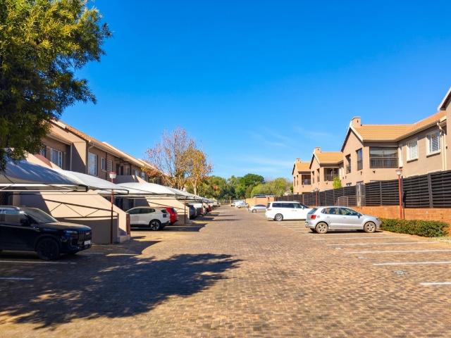Townhouse for rent in Ekurhuleni, Gauteng