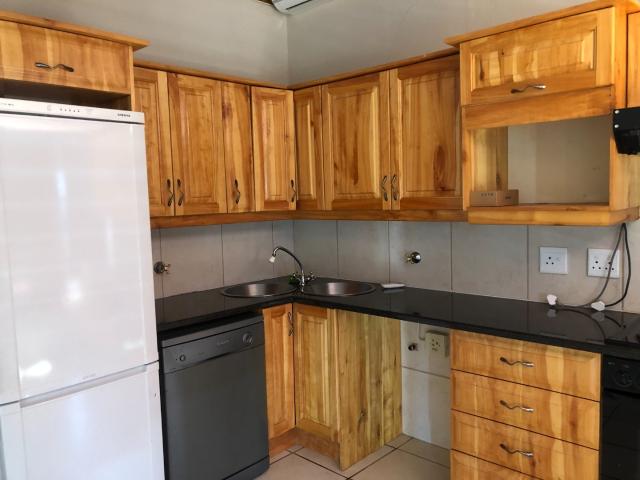 Townhouse for rent in Ugu District Municipality, Kwazulu-natal