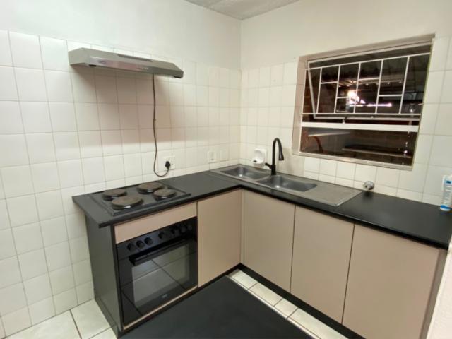 Townhouse for rent in Waterkloof, Gauteng