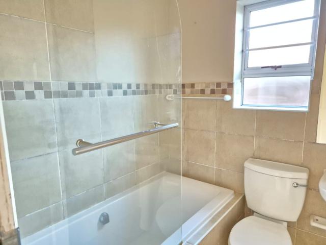 Townhouse for rent in Port Elizabeth, Eastern Cape