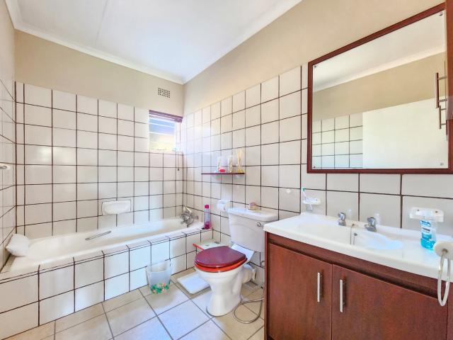Townhouse for rent in Alexandra, Gauteng