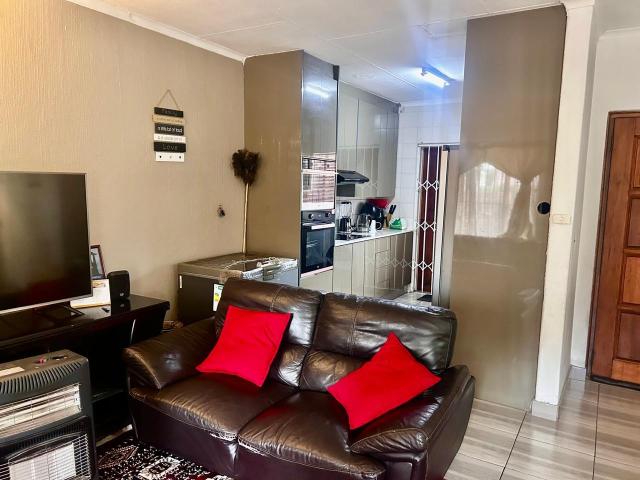 Townhouse for rent in Ekurhuleni, Gauteng