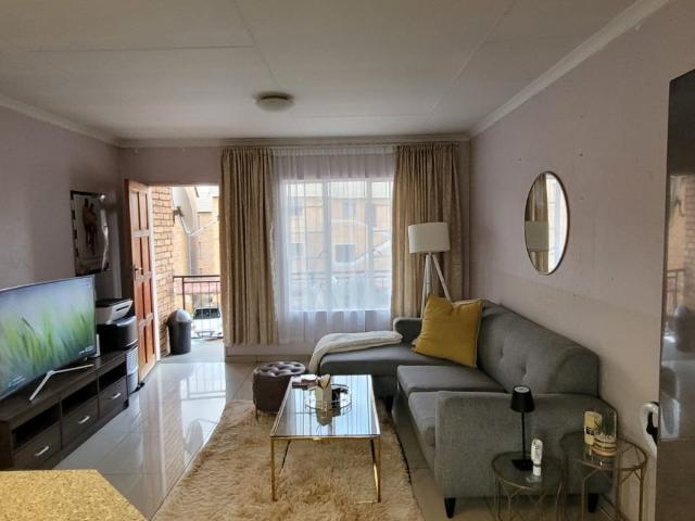 Townhouse for rent in Ekurhuleni, Gauteng