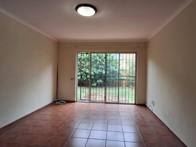 Townhouse for rent in Nooitgedacht, Gauteng