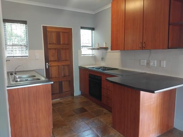Townhouse for rent in Nooitgedacht, Gauteng
