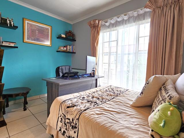 Townhouse for rent in Nellmapius, Gauteng