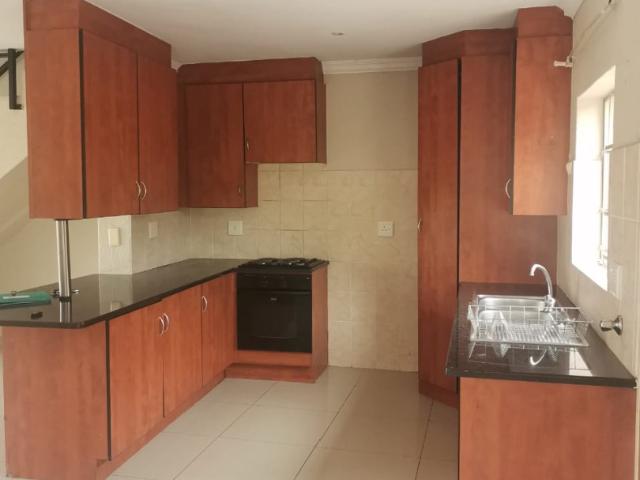 Townhouse for rent in Nellmapius, Gauteng