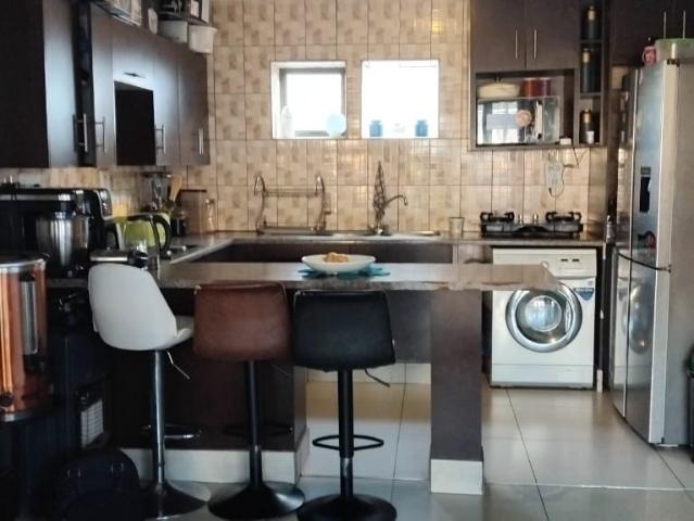 Townhouse for rent in Vosloorus, Gauteng