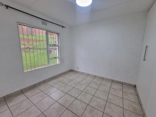 Townhouse for rent in Vosloorus, Gauteng