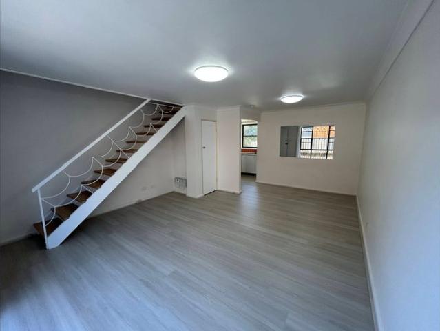 Townhouse for rent in Campsie, Sydney