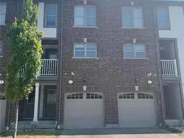 Townhouse for rent in Country Hills, Kitchener