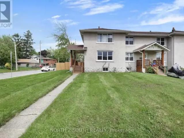 Townhouse for rent in Maidstone, Ontario