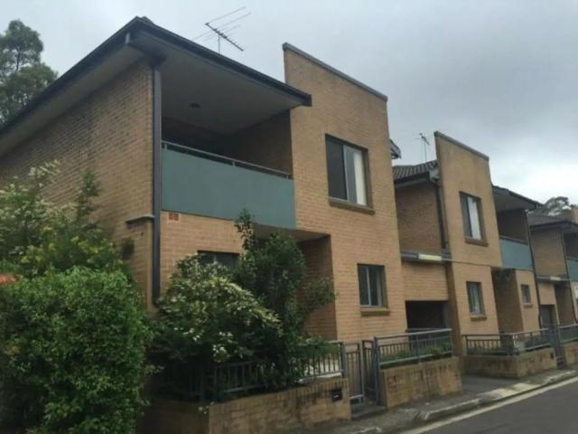 Townhouse for rent in Parramatta, New South Wales