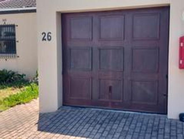 Townhouse for rent in Kuils River, Western Cape