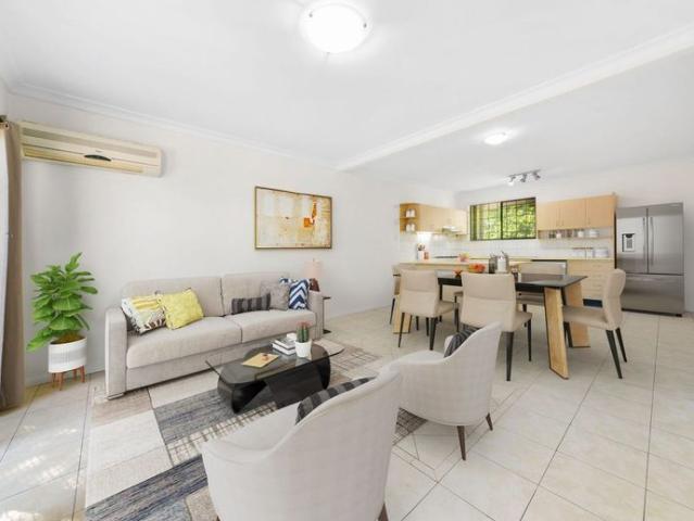 Townhouse for rent in Sydney, New South Wales