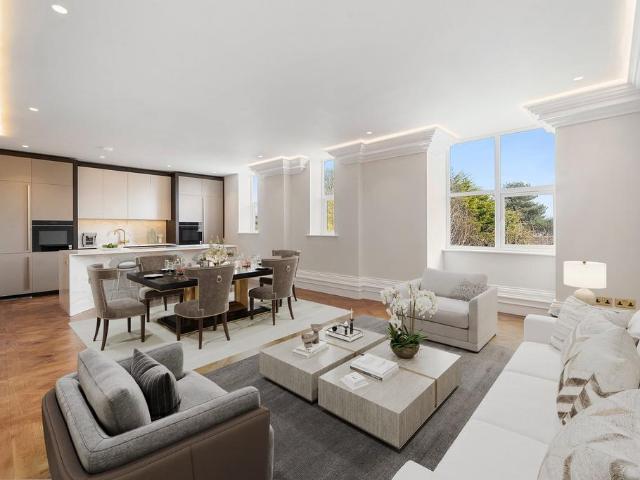 Flat for sale in Formby, Sefton