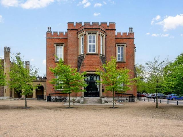 Flat for sale in The Academy, Greater London