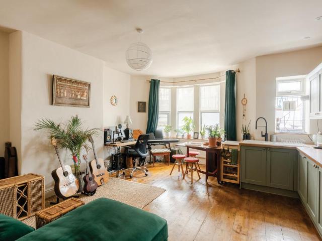 Flat for sale in Pigsty Hill, Feckenham