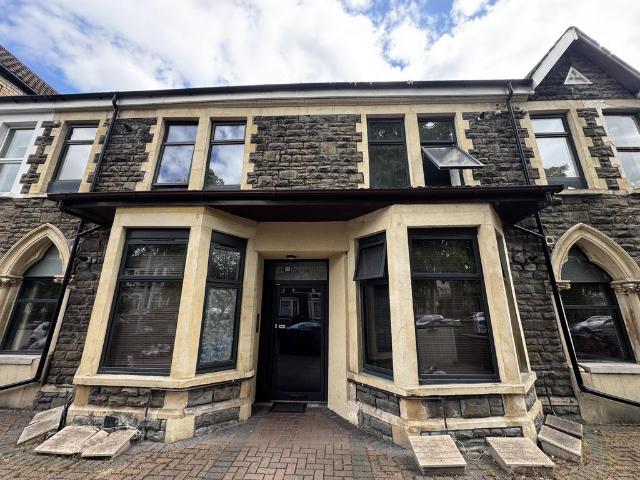 Flat for rent in Plasnewydd, Falcon Lodge