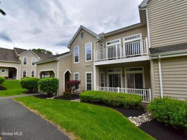 Condo for sale in Troy
