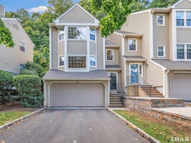 House for sale in Long Hill, Trumbull