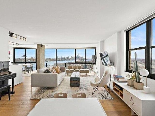 Condo for sale in Hudson, New Jersey