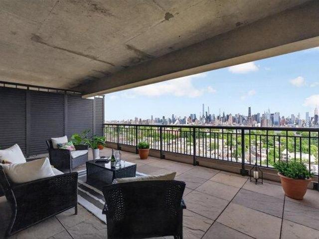 Condo for sale in Hudson, New Jersey