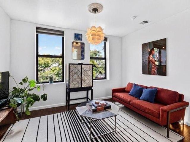 Condo for sale in Hudson, New Jersey