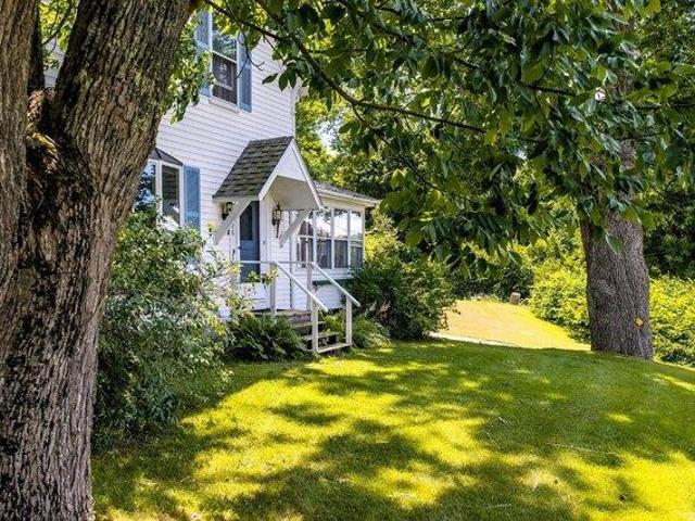 House for sale in Warren, Maine